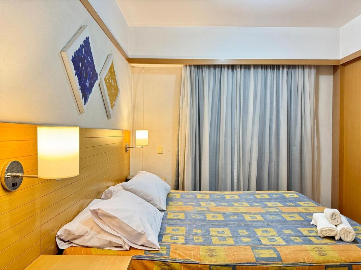Apartamento 1504 - Classic Bela Cintra - R. Bela Cintra, Piscina Academia Restaurante